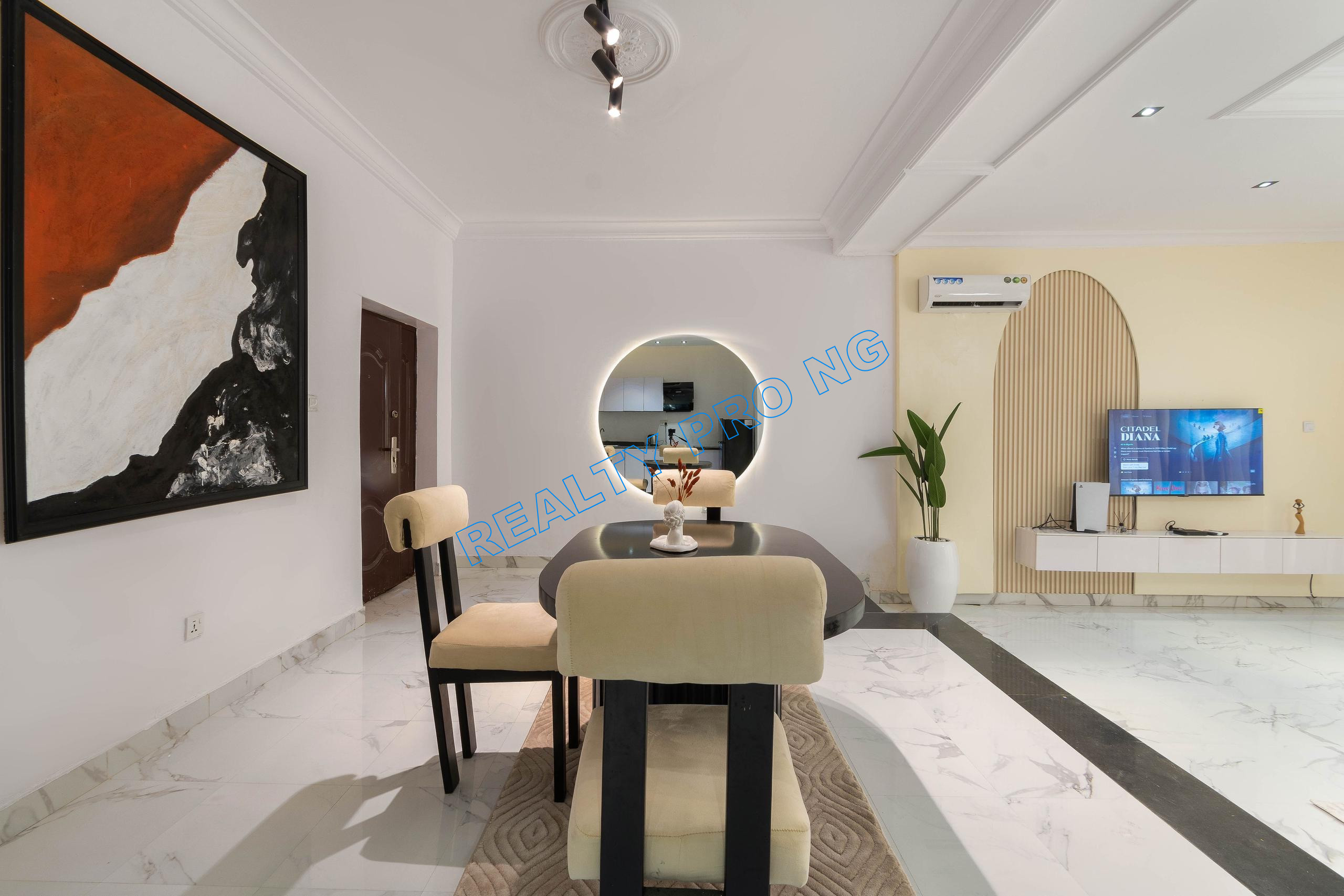 Service Apartment