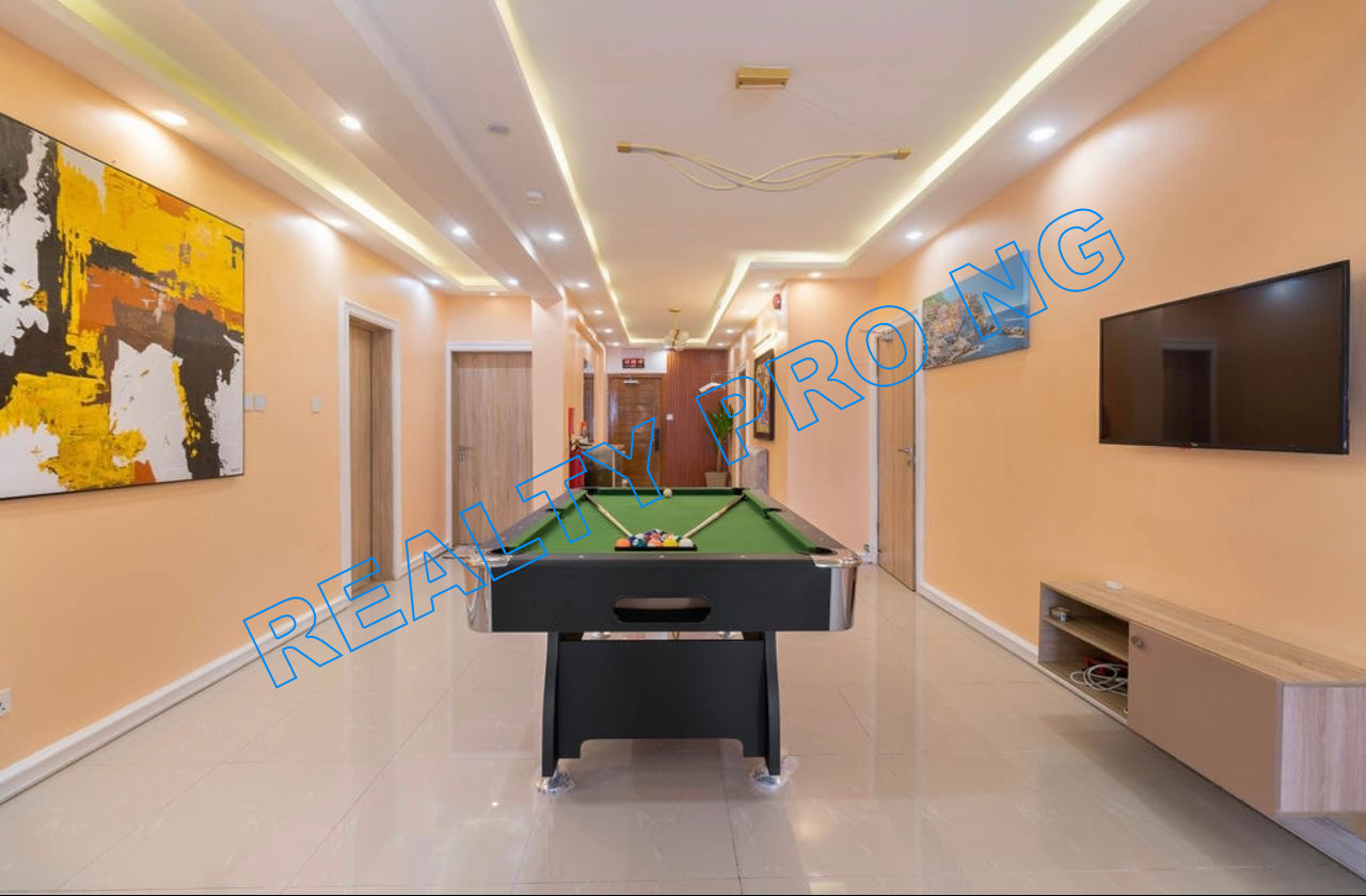 Service Apartment