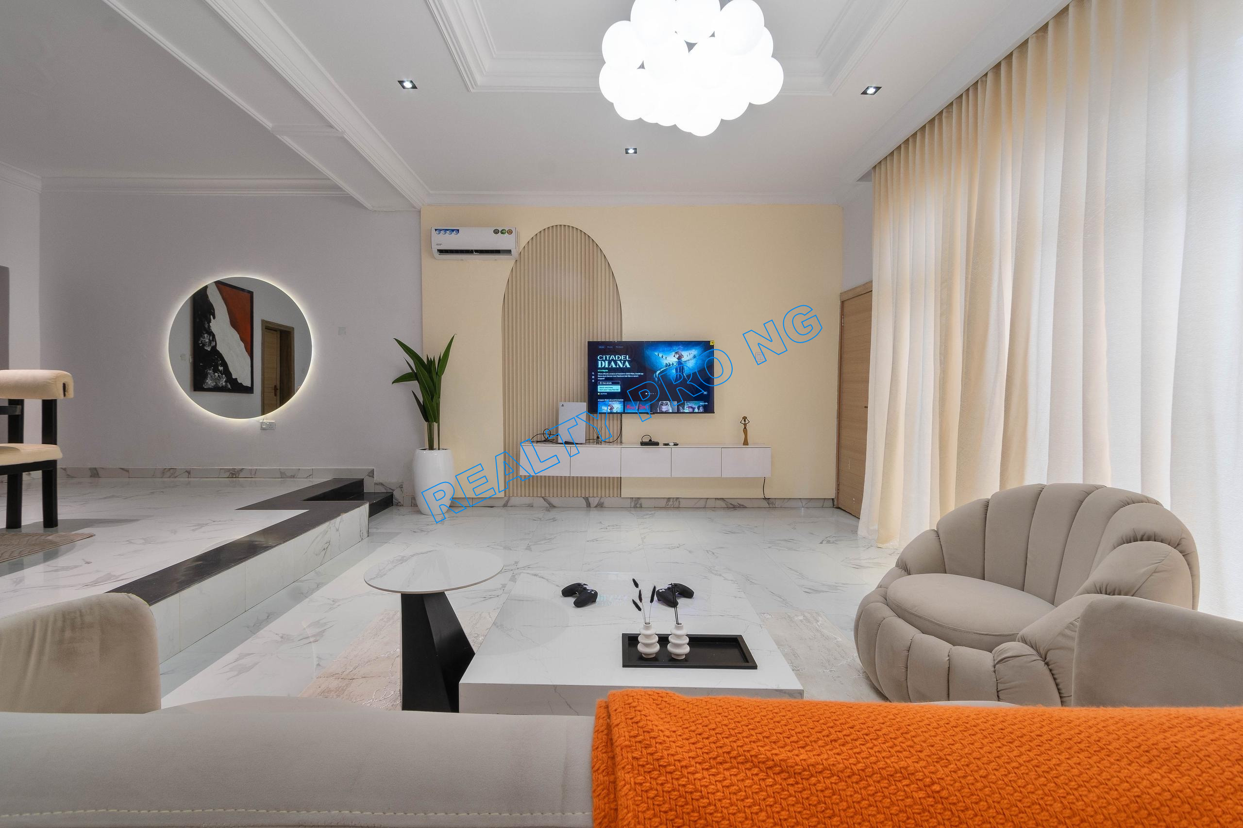 Service Apartment