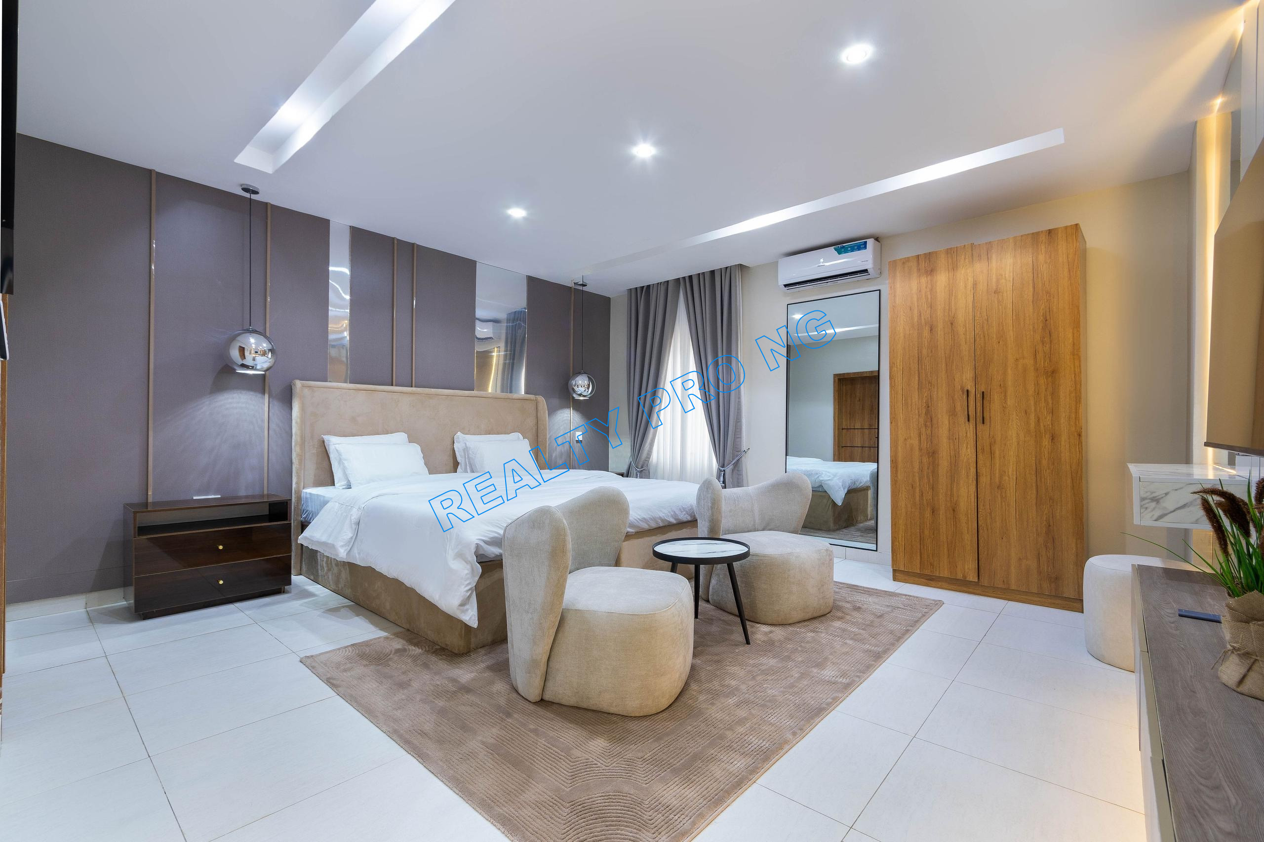 Service Apartment