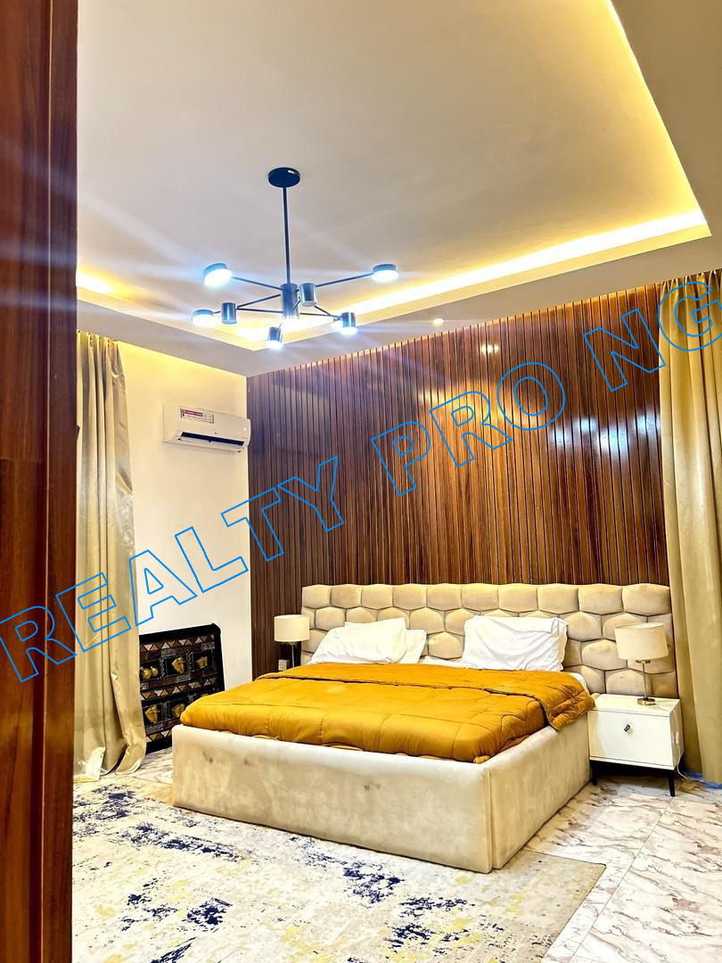 Service Apartment